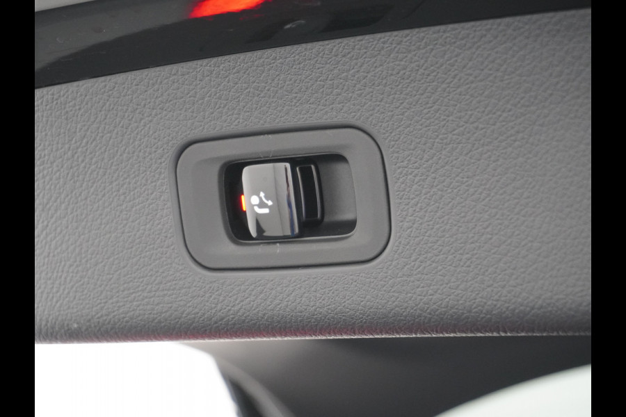 Mercedes-Benz GLC 300 e 4MATIC AMG Line | Achterasbesturing Luchtvering Burmester Head-Up Trekhaak Memory