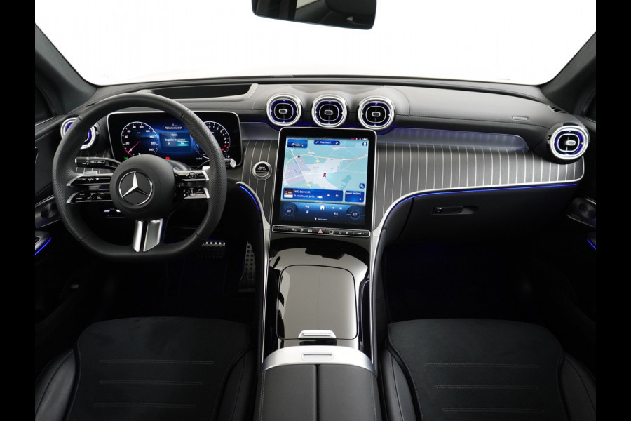Mercedes-Benz GLC 300 e 4MATIC AMG Line | Achterasbesturing Luchtvering Burmester Head-Up Trekhaak Memory