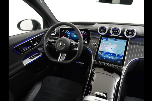 Mercedes-Benz GLC 300 e 4MATIC AMG Line | Achterasbesturing Luchtvering Burmester Head-Up Trekhaak Memory