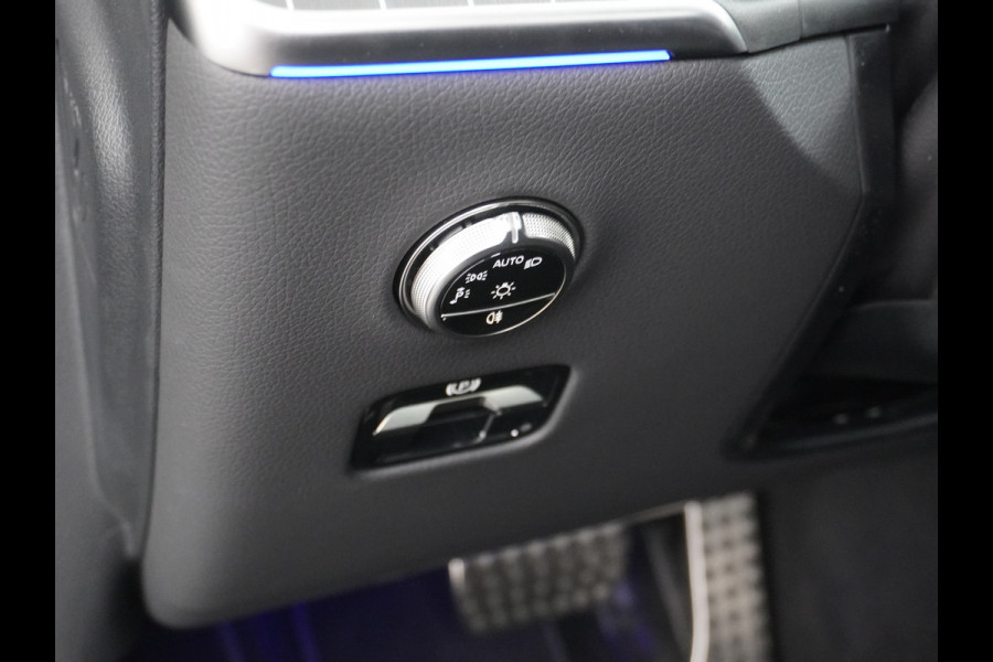 Mercedes-Benz GLC 300 e 4MATIC AMG Line | Achterasbesturing Luchtvering Burmester Head-Up Trekhaak Memory