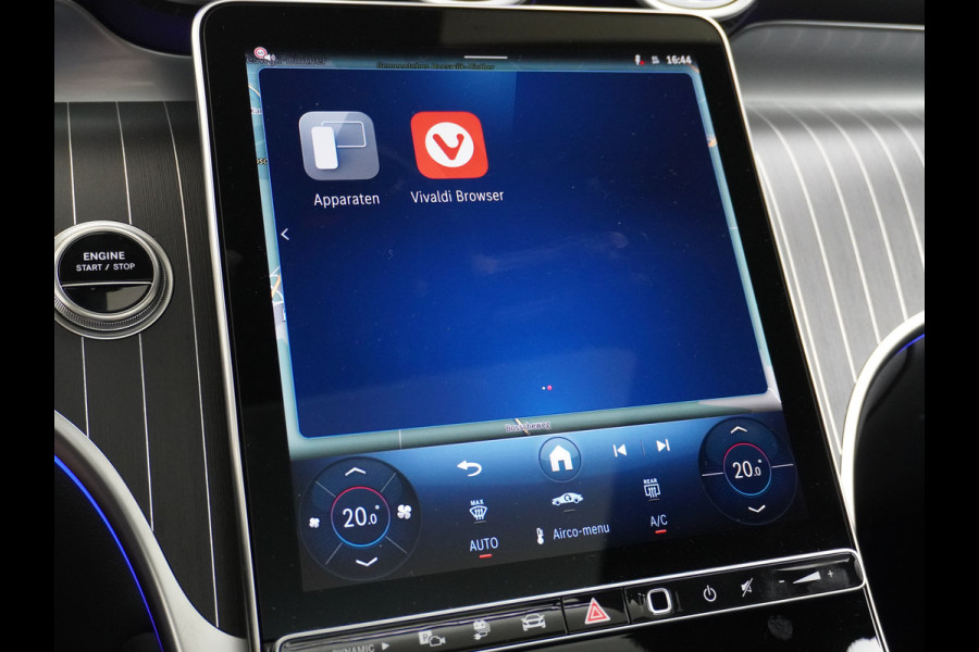 Mercedes-Benz GLC 300 e 4MATIC AMG Line | Achterasbesturing Luchtvering Burmester Head-Up Trekhaak Memory