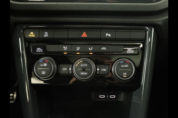 Volkswagen T-Roc 1.5 TSI Sport | Panoramadak | Carplay | Adaptive cruise | Camera | Afneembare Trekhaak | Navigatie | Active Info Display