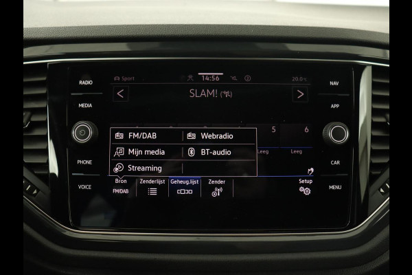 Volkswagen T-Roc 1.5 TSI Sport | Panoramadak | Carplay | Adaptive cruise | Camera | Afneembare Trekhaak | Navigatie | Active Info Display
