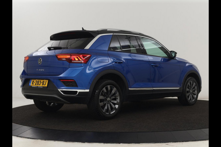 Volkswagen T-Roc 1.5 TSI Sport | Panoramadak | Carplay | Adaptive cruise | Camera | Afneembare Trekhaak | Navigatie | Active Info Display