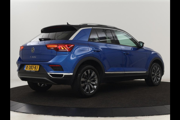 Volkswagen T-Roc 1.5 TSI Sport | Panoramadak | Carplay | Adaptive cruise | Camera | Afneembare Trekhaak | Navigatie | Active Info Display