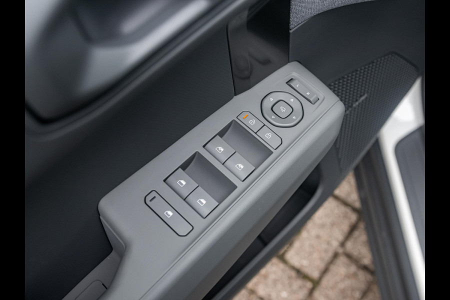 Kia EV3 Plus Advanced 81.4 kWh l DIRECT LEVERBAAR | Schuifkanteldak | Harman en kardon | 17% bijtelling