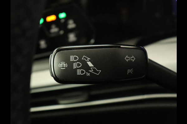 Volkswagen Golf 1.5 TSI Life Business | Adaptive Cruise | Stoelverwarming | Camera | Memory | Carplay | Navigatie | Sfeerverlichting
