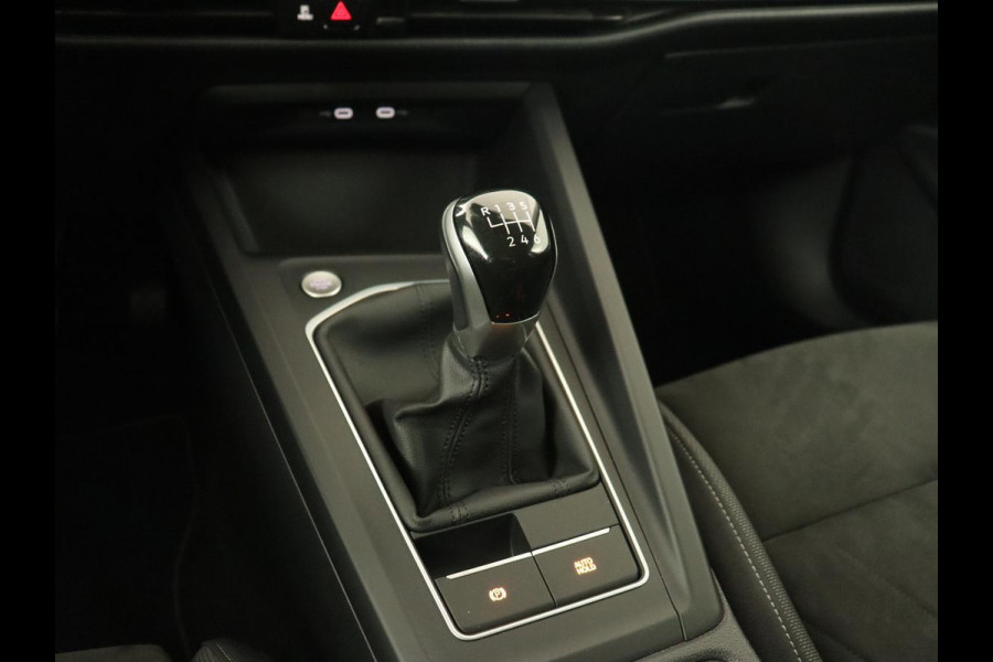 Volkswagen Golf 1.5 TSI Life Business | Adaptive Cruise | Stoelverwarming | Camera | Memory | Carplay | Navigatie | Sfeerverlichting