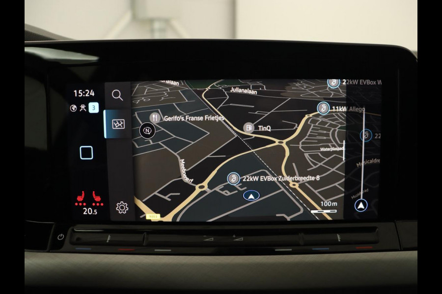 Volkswagen Golf 1.5 TSI Life Business | Adaptive Cruise | Stoelverwarming | Camera | Memory | Carplay | Navigatie | Sfeerverlichting