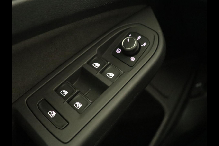 Volkswagen Golf 1.5 TSI Life Business | Adaptive Cruise | Stoelverwarming | Camera | Memory | Carplay | Navigatie | Sfeerverlichting