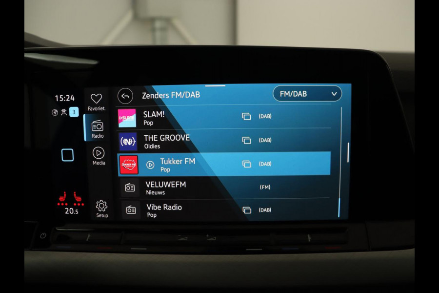 Volkswagen Golf 1.5 TSI Life Business | Adaptive Cruise | Stoelverwarming | Camera | Memory | Carplay | Navigatie | Sfeerverlichting