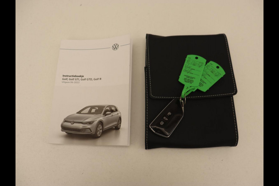 Volkswagen Golf 1.5 TSI Life Business | Adaptive Cruise | Stoelverwarming | Camera | Memory | Carplay | Navigatie | Sfeerverlichting