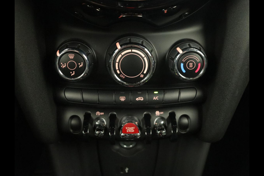 MINI Mini 1.5 Cooper | LED | Navigatie | Carplay | Cruise Control | Sportstoelen | Bleutooth | PDC | Airco