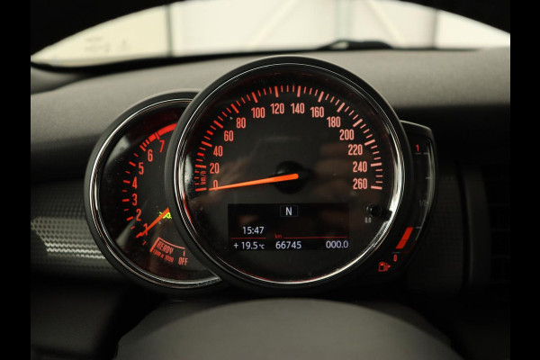 MINI Mini 1.5 Cooper | LED | Navigatie | Carplay | Cruise Control | Sportstoelen | Bleutooth | PDC | Airco