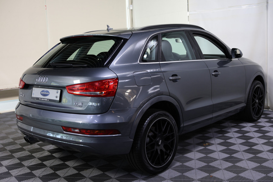 Audi Q3 2.0 TFSI Quattro Sport AUT LEDER XENON NAV BT STOELVW KEYLS '17 Audi Q3 2.0 TFSI Quattro Sport AUT LEDER XENON NAV BT STOELVW KEYLS '17