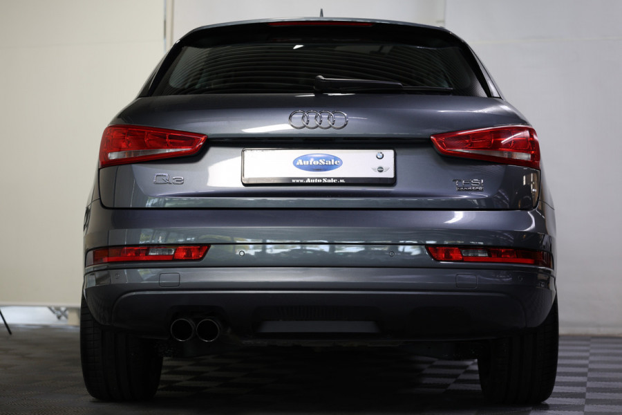 Audi Q3 2.0 TFSI Quattro Sport AUT LEDER XENON NAV BT STOELVW KEYLS '17 Audi Q3 2.0 TFSI Quattro Sport AUT LEDER XENON NAV BT STOELVW KEYLS '17
