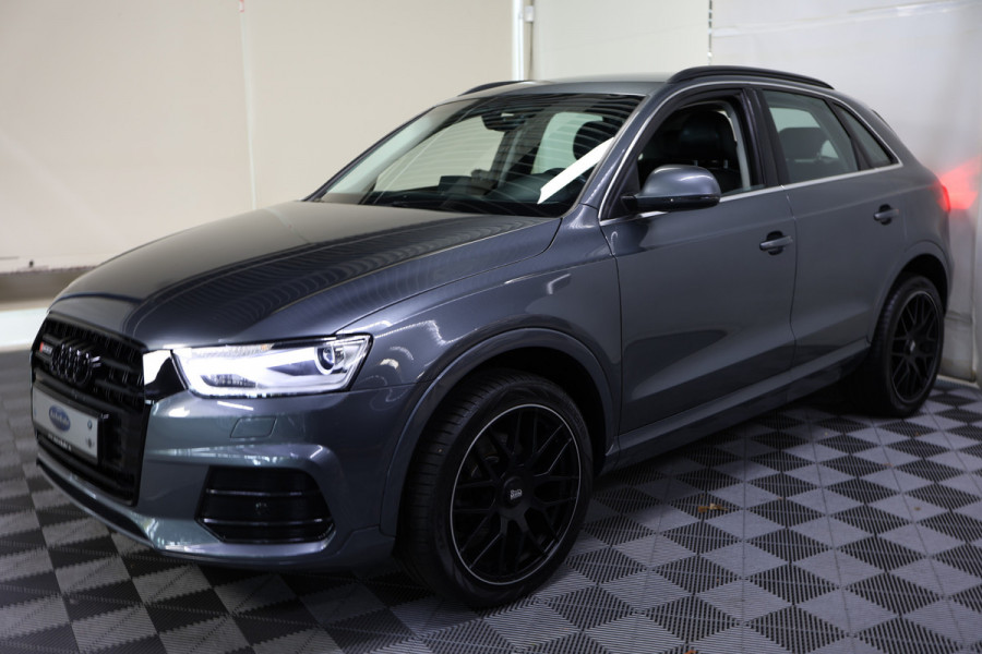 Audi Q3 2.0 TFSI Quattro Sport AUT LEDER XENON NAV BT STOELVW KEYLS '17 Audi Q3 2.0 TFSI Quattro Sport AUT LEDER XENON NAV BT STOELVW KEYLS '17
