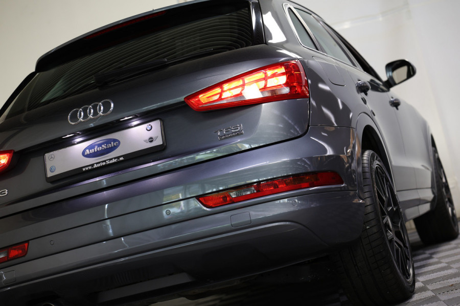 Audi Q3 2.0 TFSI Quattro Sport AUT LEDER XENON NAV BT STOELVW KEYLS '17 Audi Q3 2.0 TFSI Quattro Sport AUT LEDER XENON NAV BT STOELVW KEYLS '17