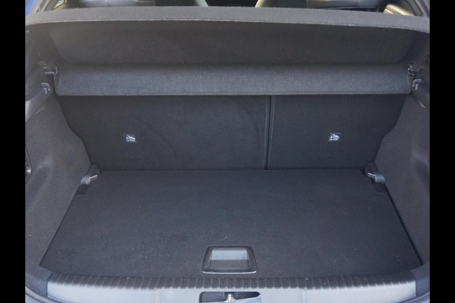 Opel Mokka-e Ultimate 50-kWh 11kw 3-fase Leder Alcantara | Soh batterij 100% Opel Mokka-e Ultimate 50-kWh 11kw 3-fase Leder Alcantara | Soh batterij 100%