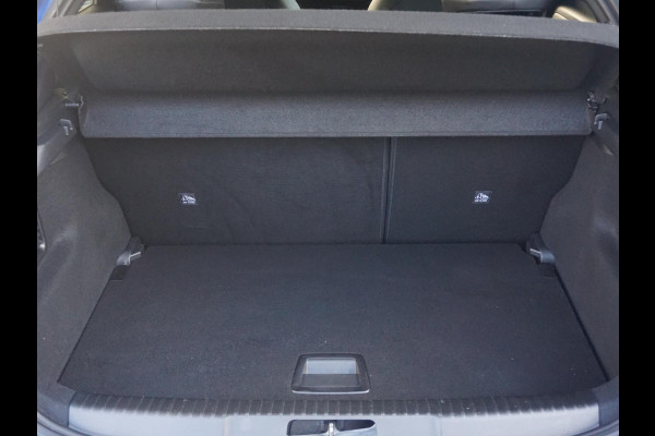 Opel Mokka-e Ultimate 50-kWh 11kw 3-fase Leder Alcantara | Soh batterij 100% Opel Mokka-e Ultimate 50-kWh 11kw 3-fase Leder Alcantara | Soh batterij 100%