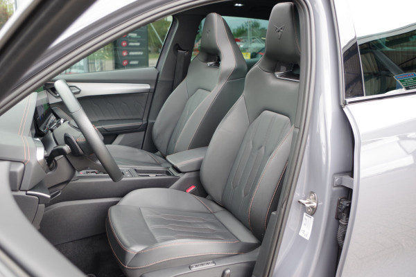 CUPRA Formentor 1.4 e-Hybrid VZ Copper Edition 245 PK, Panoramadak, Leder, Memory, 360 Camera CUPRA Formentor 1.4 e-Hybrid VZ Copper Edition 245 PK, Panoramadak, Leder, Memory, 360 Camera