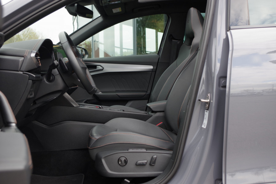 CUPRA Formentor 1.4 e-Hybrid VZ Copper Edition 245 PK, Panoramadak, Leder, Memory, 360 Camera CUPRA Formentor 1.4 e-Hybrid VZ Copper Edition 245 PK, Panoramadak, Leder, Memory, 360 Camera