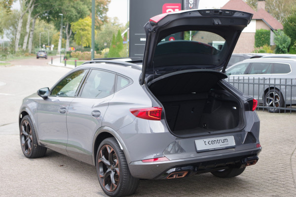 CUPRA Formentor 1.4 e-Hybrid VZ Copper Edition 245 PK, Panoramadak, Leder, Memory, 360 Camera CUPRA Formentor 1.4 e-Hybrid VZ Copper Edition 245 PK, Panoramadak, Leder, Memory, 360 Camera