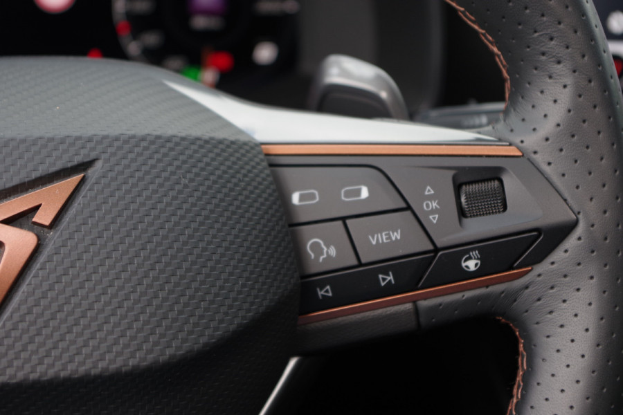 CUPRA Formentor 1.4 e-Hybrid VZ Copper Edition 245 PK, Panoramadak, Leder, Memory, 360 Camera CUPRA Formentor 1.4 e-Hybrid VZ Copper Edition 245 PK, Panoramadak, Leder, Memory, 360 Camera