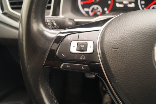 Volkswagen Polo 1.0 TSI DSG Highline -PANO-ECC-ACC-PDC-