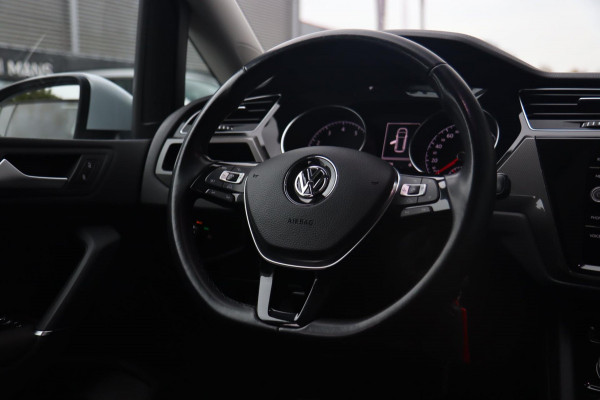 Volkswagen Touran 1.4 TSI 7p / PANODAK / ADAPT CRUISE / TREKHAAK ELEK / CAMERA
