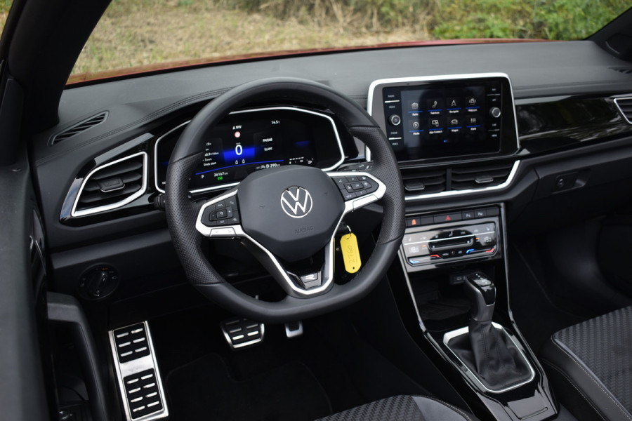 Volkswagen T-Roc Cabrio 1.5 TSI 150PK DSG R-LINE SPORT LEDER/NAVI/CARPLAY