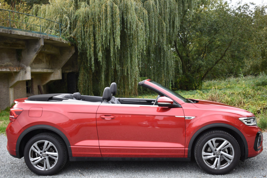 Volkswagen T-Roc Cabrio 1.5 TSI 150PK DSG R-LINE SPORT LEDER/NAVI/CARPLAY