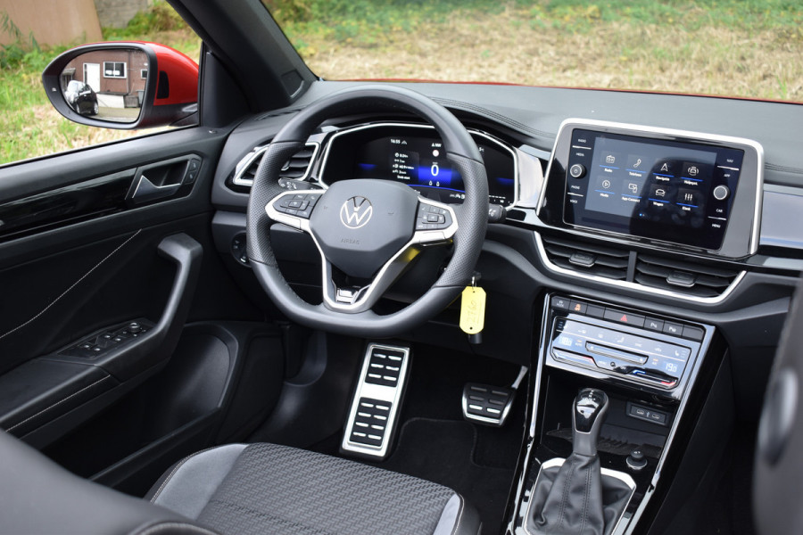 Volkswagen T-Roc Cabrio 1.5 TSI 150PK DSG R-LINE SPORT LEDER/NAVI/CARPLAY