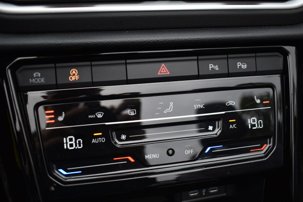 Volkswagen T-Roc Cabrio 1.5 TSI 150PK DSG R-LINE SPORT LEDER/NAVI/CARPLAY