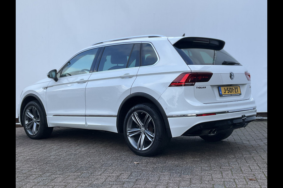 Volkswagen Tiguan 2.0 TSI 4-Motion Highline Pano Afn.Trekhaak Dynaudio HUD Adap.Cruise Voll.Onderhouden!