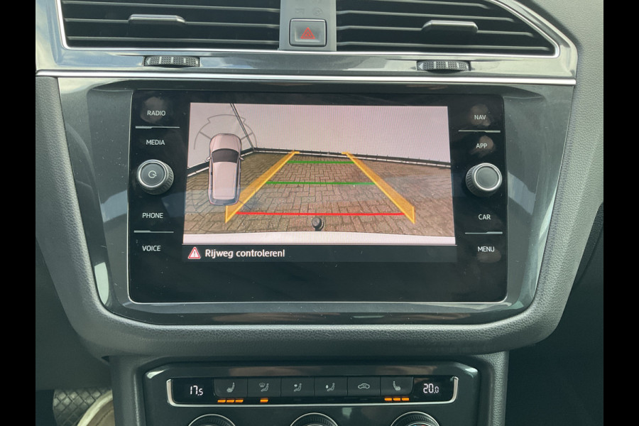 Volkswagen Tiguan 2.0 TSI 4-Motion Highline Pano Afn.Trekhaak Dynaudio HUD Adap.Cruise Voll.Onderhouden!