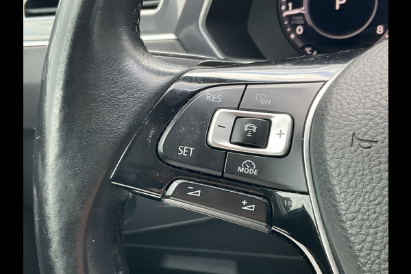 Volkswagen Tiguan 2.0 TSI 4-Motion Highline Pano Afn.Trekhaak Dynaudio HUD Adap.Cruise Voll.Onderhouden!