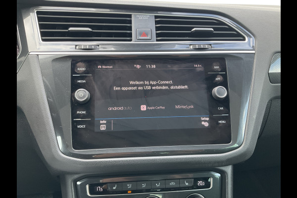 Volkswagen Tiguan 2.0 TSI 4-Motion Highline Pano Afn.Trekhaak Dynaudio HUD Adap.Cruise Voll.Onderhouden!