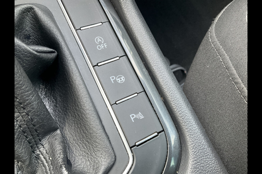 Volkswagen Tiguan 2.0 TSI 4-Motion Highline Pano Afn.Trekhaak Dynaudio HUD Adap.Cruise Voll.Onderhouden!