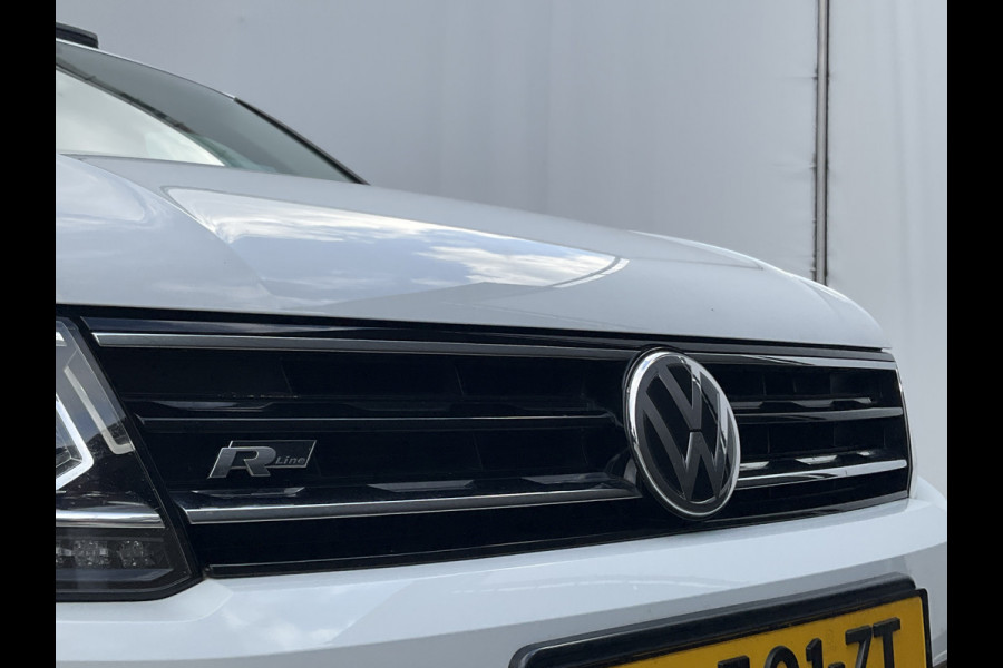 Volkswagen Tiguan 2.0 TSI 4-Motion Highline Pano Afn.Trekhaak Dynaudio HUD Adap.Cruise Voll.Onderhouden!