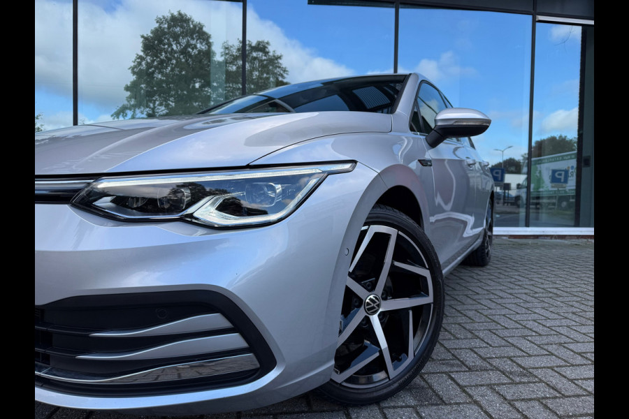 Volkswagen Golf 1.5 eTSI Style - Automaat - Virt.Cockpit - Winterpakket - Navi - Parkeerhulp