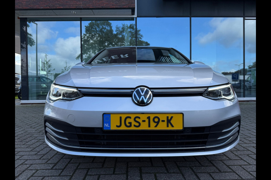 Volkswagen Golf 1.5 eTSI Style - Automaat - Virt.Cockpit - Winterpakket - Navi - Parkeerhulp