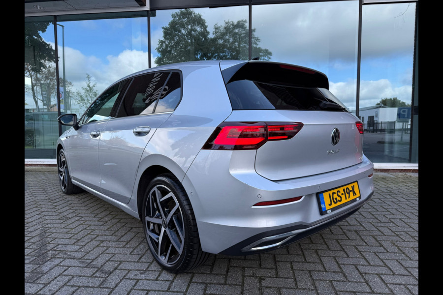 Volkswagen Golf 1.5 eTSI Style - Automaat - Virt.Cockpit - Winterpakket - Navi - Parkeerhulp