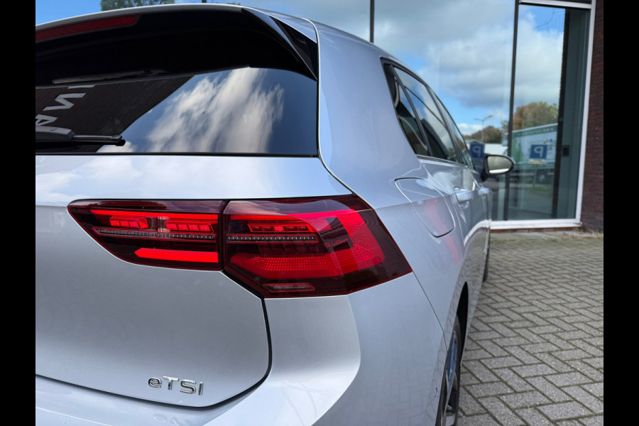 Volkswagen Golf 1.5 eTSI Style - Automaat - Virt.Cockpit - Winterpakket - Navi - Parkeerhulp