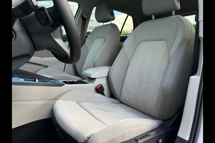 Volkswagen Golf 1.5 eTSI Style - Automaat - Virt.Cockpit - Winterpakket - Navi - Parkeerhulp