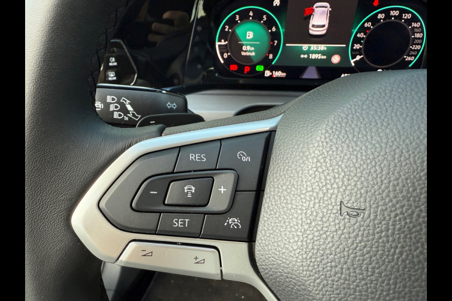 Volkswagen Golf 1.5 eTSI Style - Automaat - Virt.Cockpit - Winterpakket - Navi - Parkeerhulp