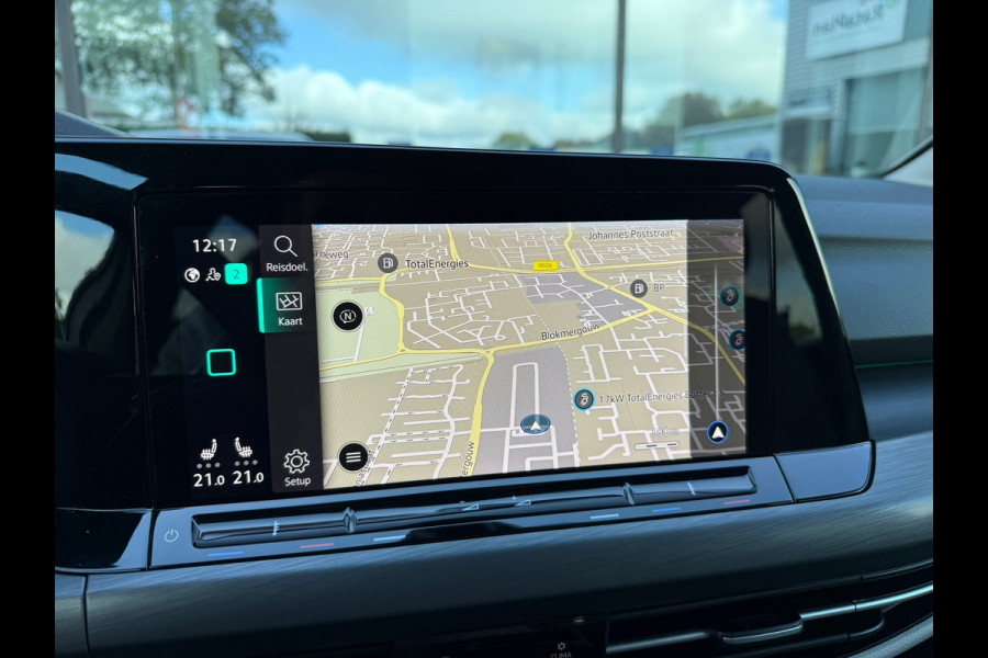 Volkswagen Golf 1.5 eTSI Style - Automaat - Virt.Cockpit - Winterpakket - Navi - Parkeerhulp