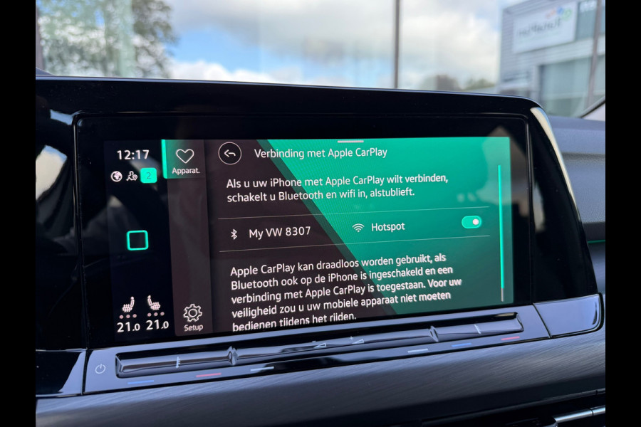 Volkswagen Golf 1.5 eTSI Style - Automaat - Virt.Cockpit - Winterpakket - Navi - Parkeerhulp