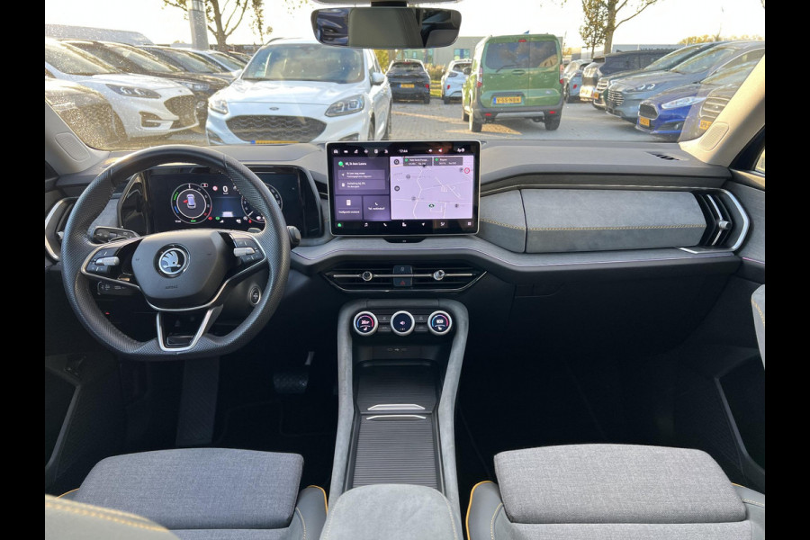 Škoda Kodiaq 1.5 TSI PHEV Tour Edition Zuid | 204pk | Stoelverwarming | 1.800kg Trekgewicht | Panoramadak | Škoda Kodiaq 1.5 TSI PHEV Tour Edition Zuid | 204pk | Stoelverwarming | 1.800kg Trekgewicht | Panoramadak |