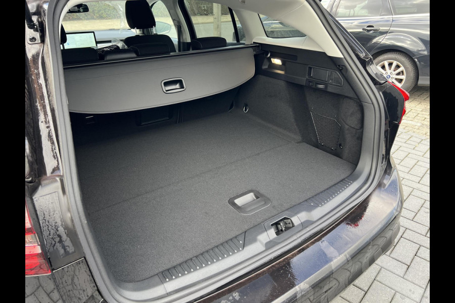 Ford FOCUS Wagon 1.0 EcoBoost Hybrid Titanium X 125pk | SCI | Ford Voorraad | Winterpack | Driver Assistance Pack | In Heerenveen (Venus) Ford FOCUS Wagon 1.0 EcoBoost Hybrid Titanium X 125pk | SCI | Ford Voorraad | Winterpack | Driver Assistance Pack | In Heerenveen (Venus)